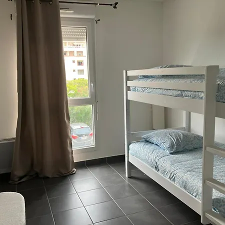 Spacieux T3 Climatise Avec Terrasse A - Fr-1-472-213 Sète